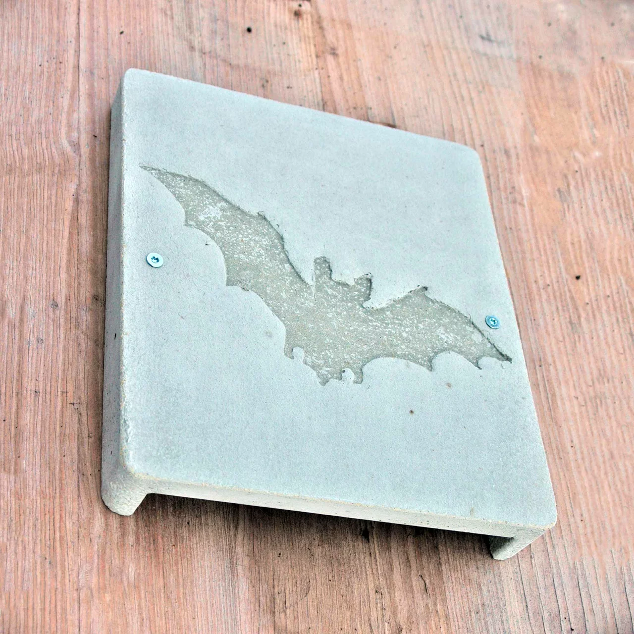 Produktbild zu «Fledermaus Wandschale» | © Andermatt Biogarten AG