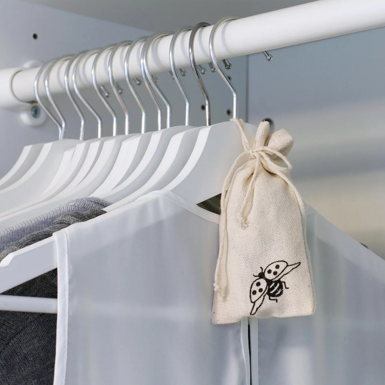 Produktbild zu «Bio-Lavendelbeutel» | © Andermatt Biogarten AG